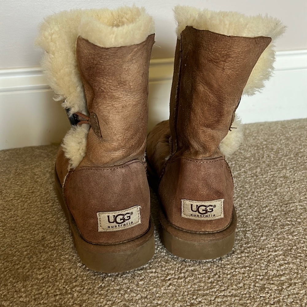 UGG Australia Bailey button short boots